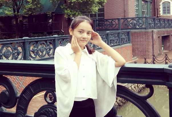 舞蹈教师 罗美玲