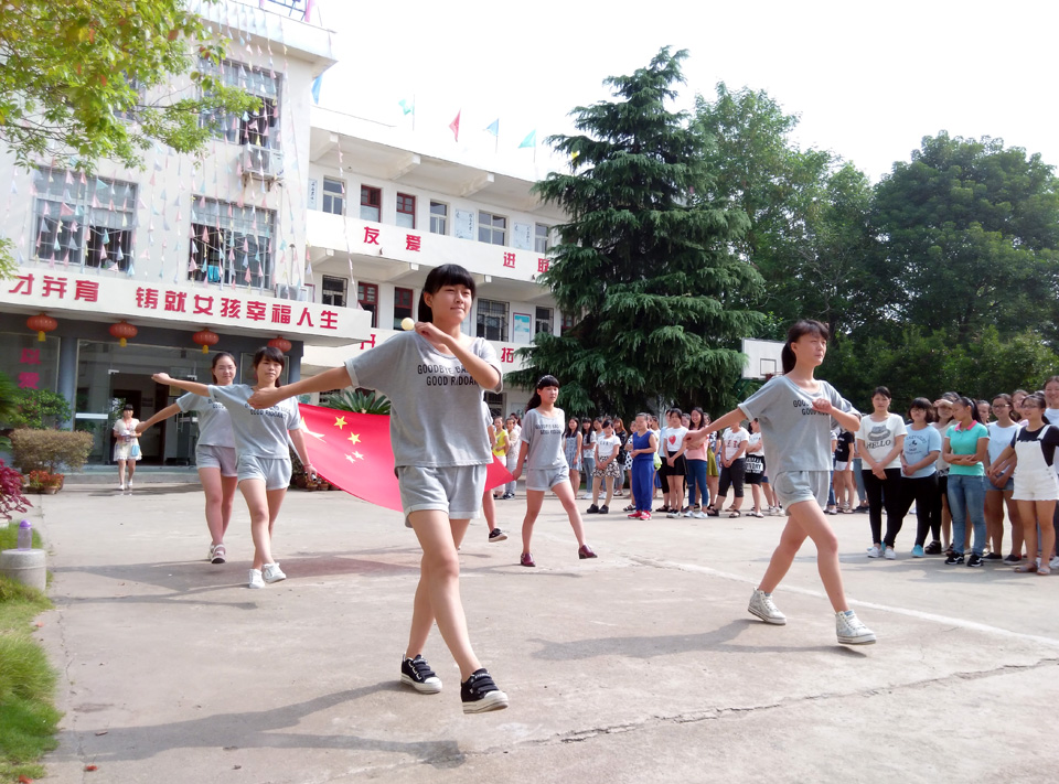 鄂东女子学校