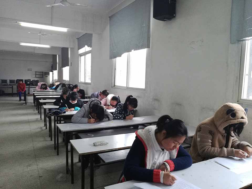 鄂东女子学校