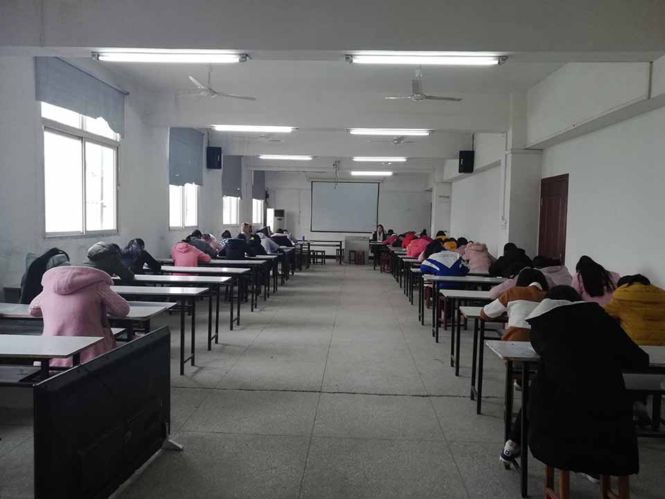 鄂东女子学校