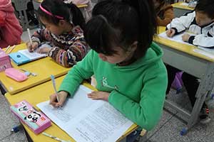 鄂东女校小学部举行现场作文大赛
