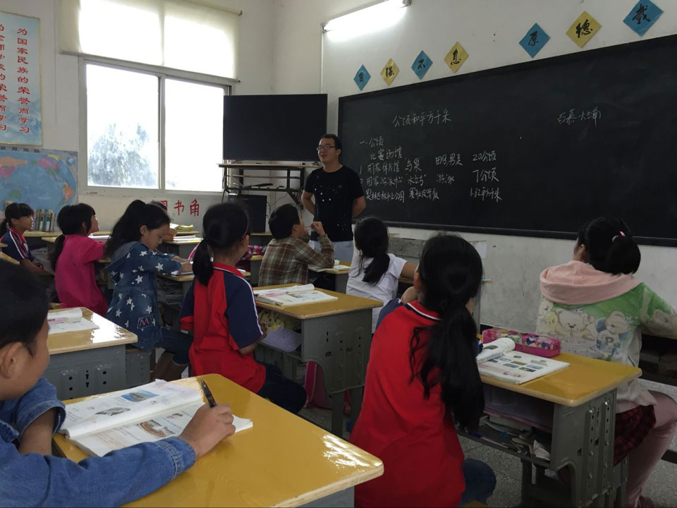 鄂东女子学校