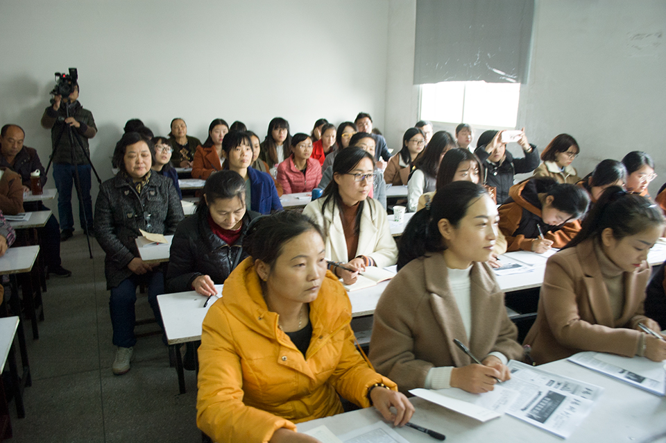 鄂东女子学校