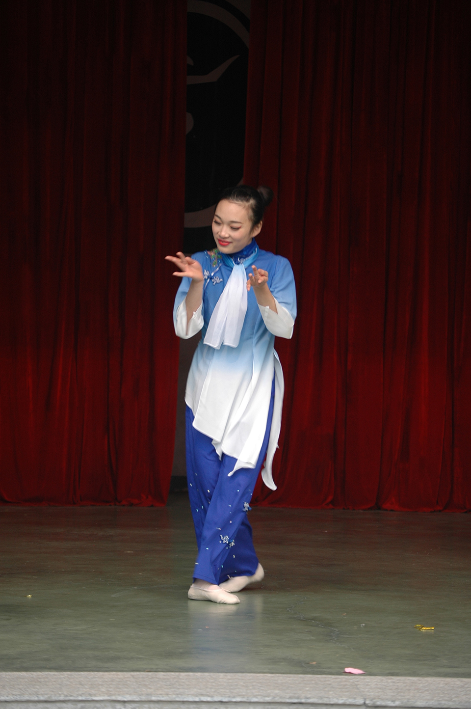 鄂东女子学校