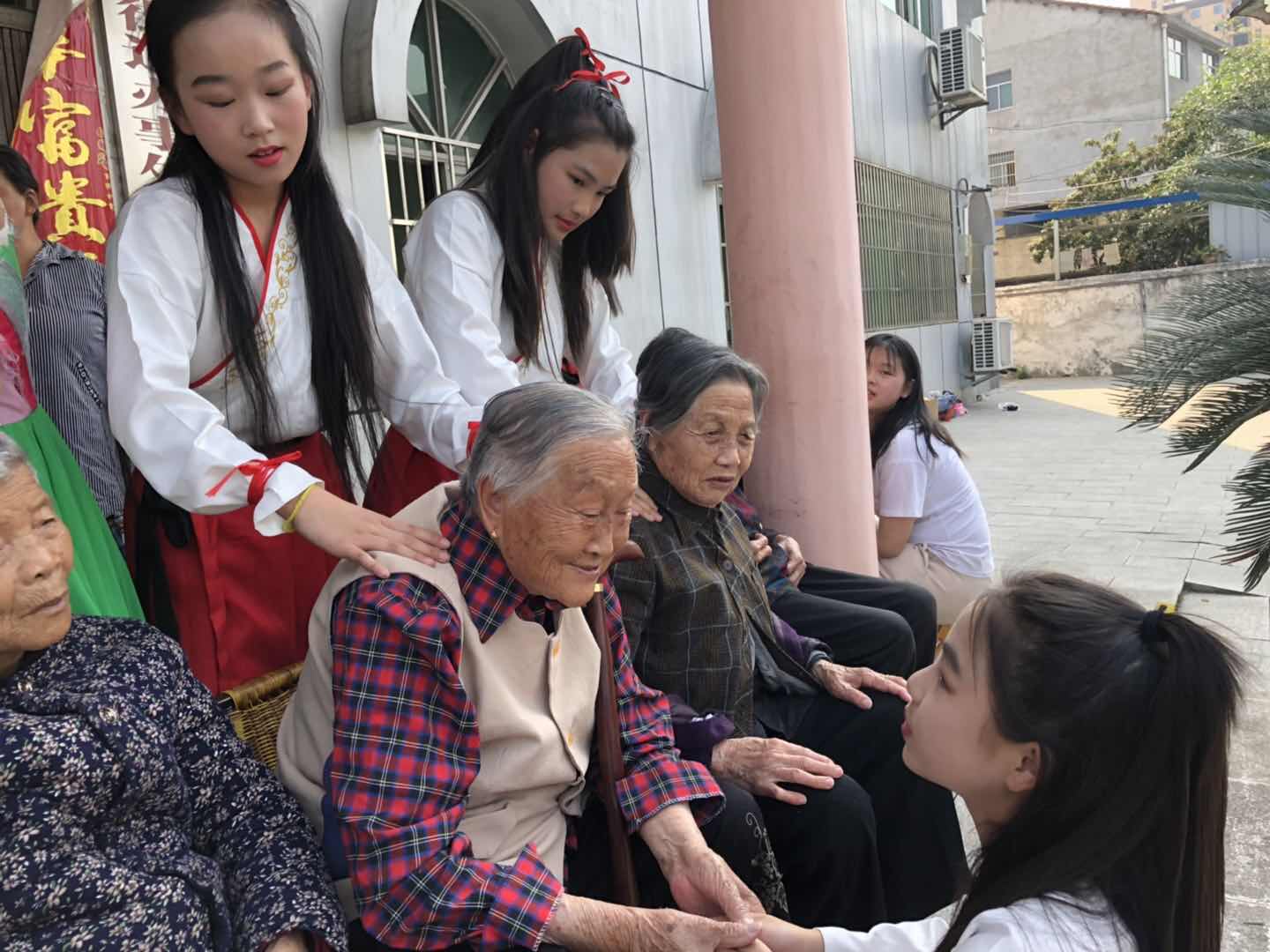 鄂东女子学校