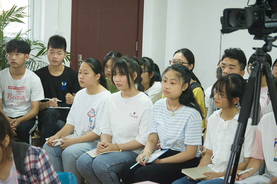 鄂东女子学校