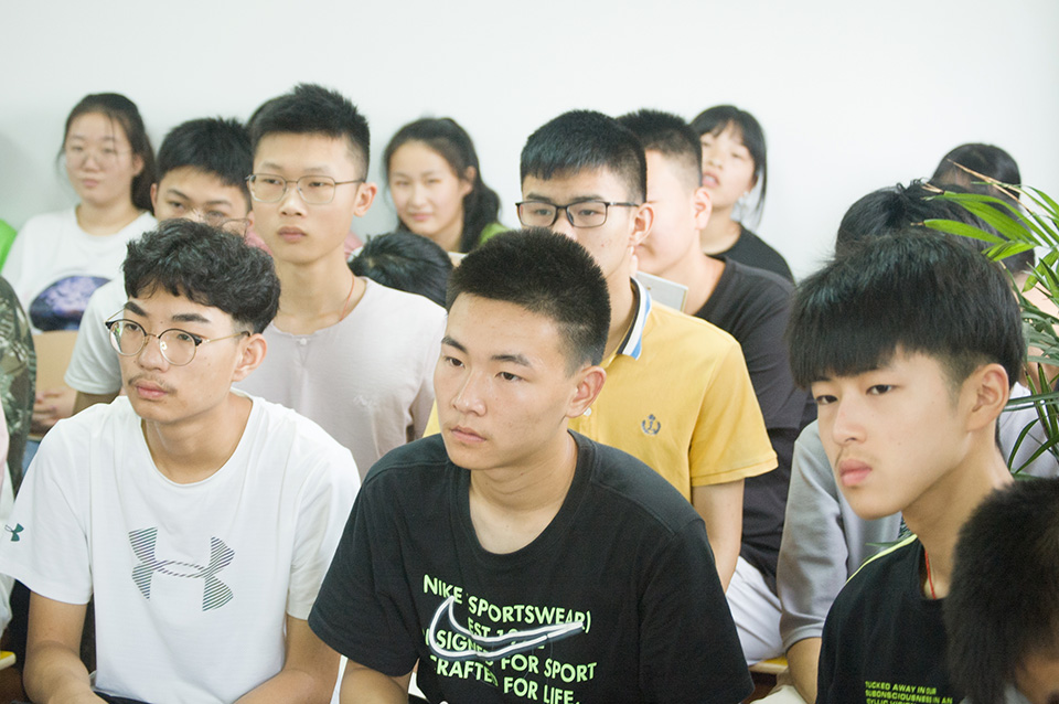 鄂东女子学校