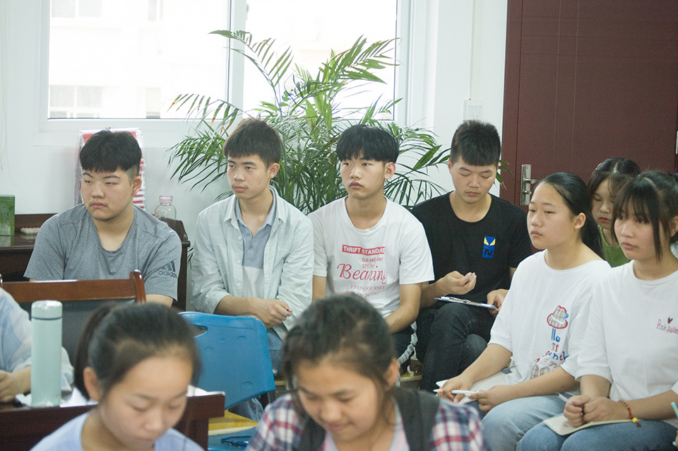 鄂东女子学校