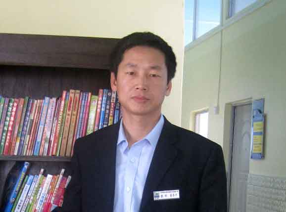 语文教师 黄享平